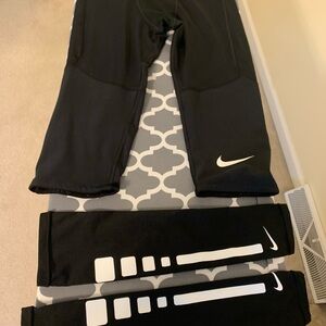 Nike Black Leggings & Nike Arm Sleeves.
